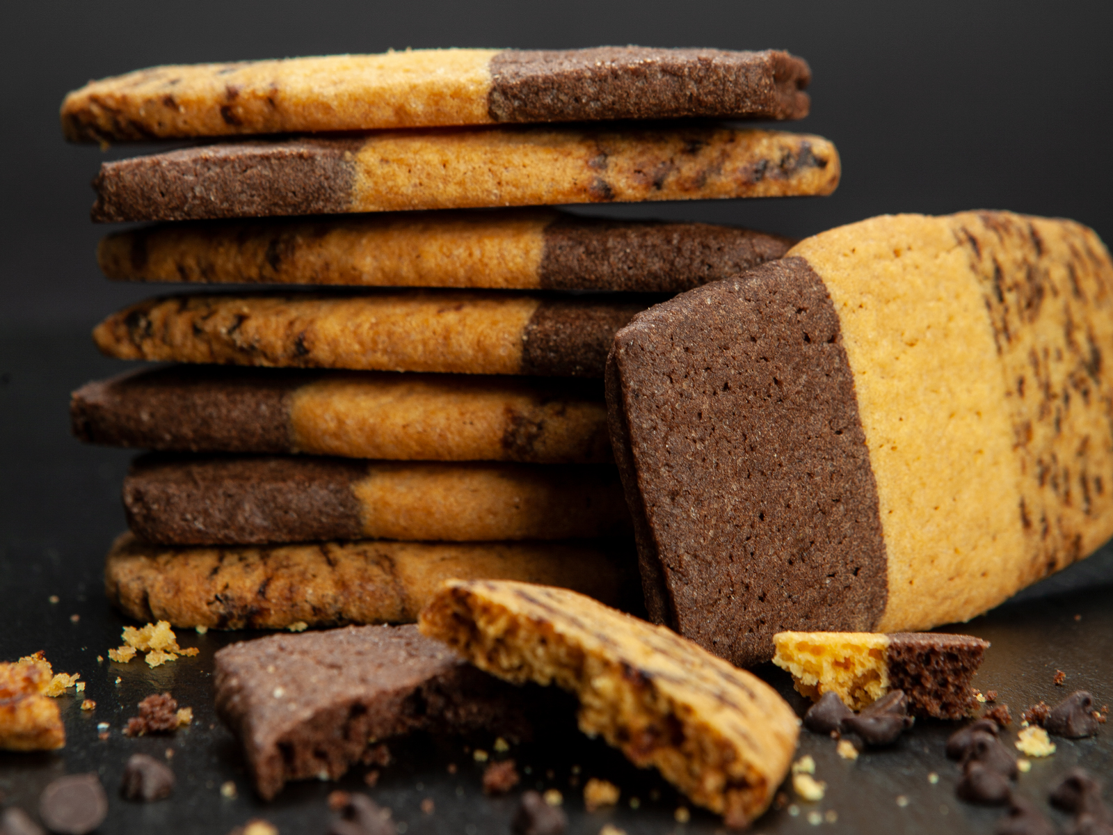 Italienisches Mandelgebäck mit Kakao – knusprige Biscotti Spezialität